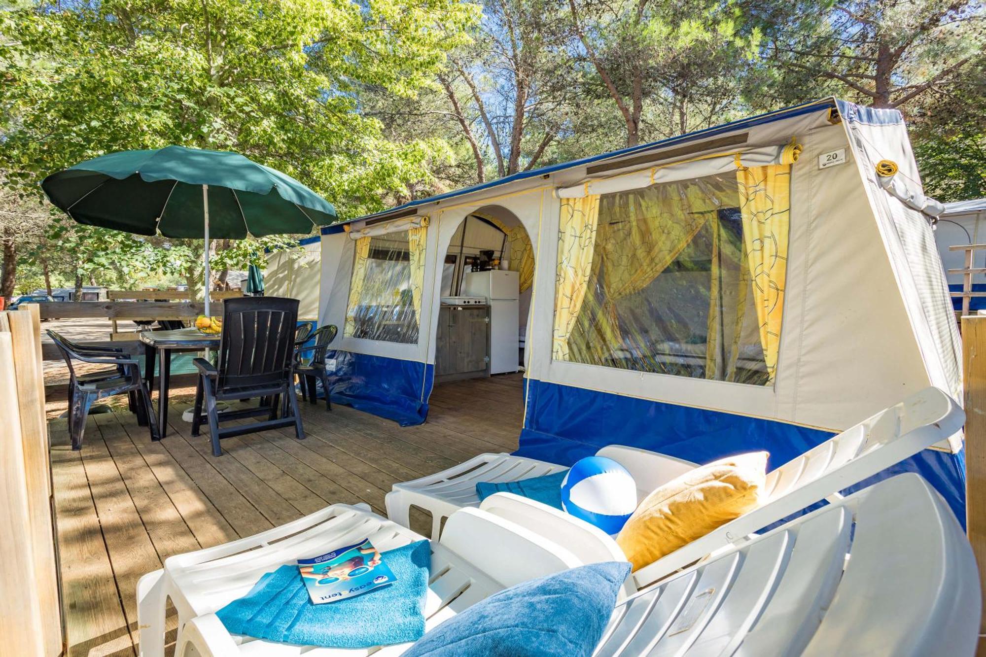 Easyatent Bungalow Tent Lanterna Červar-Porat Chambre photo
