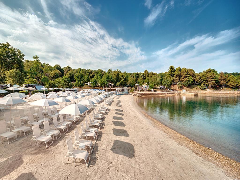 Easyatent Bungalow Tent Lanterna Červar-Porat Extérieur photo